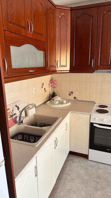 Proluxe Apartments อเล็กซานโดรโพลิส ภายนอก รูปภาพ